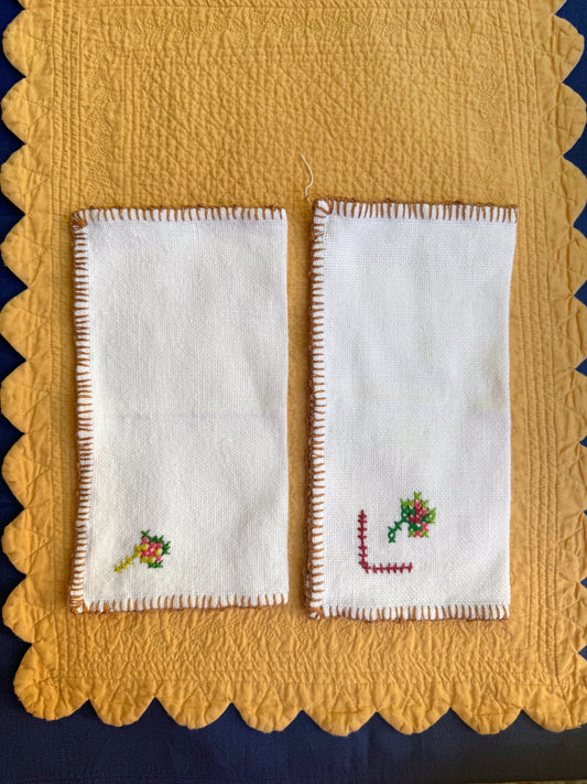 Hand Embroidered Napkin Set